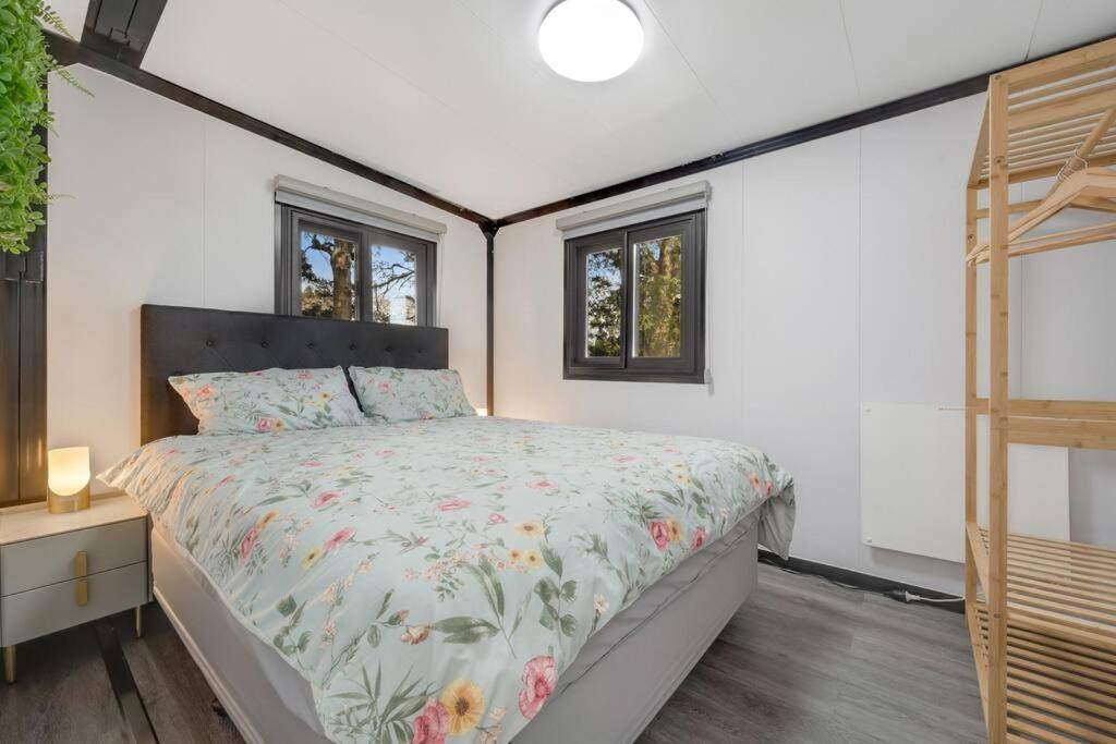 2 Bedrooms Cabin 5 Min To Pukekohe Town Centre 外观 照片